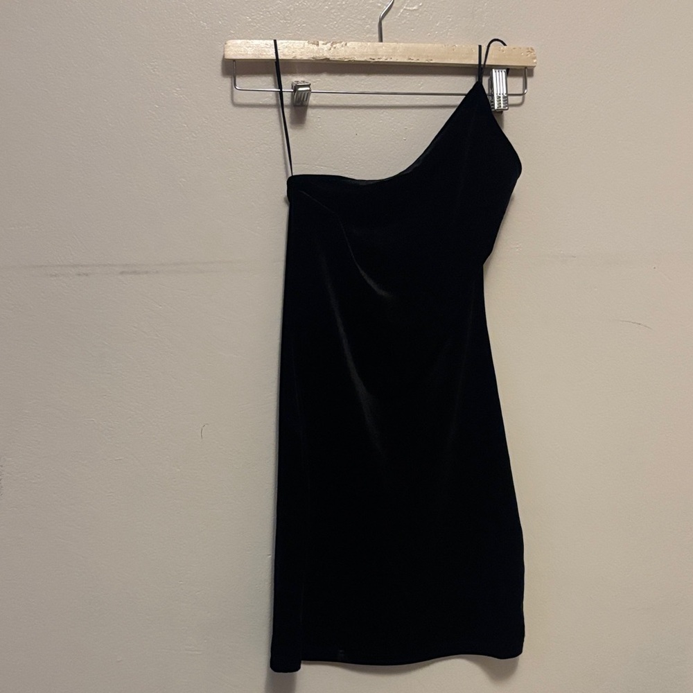 Mango One-Shoulder Black Velvet Dress